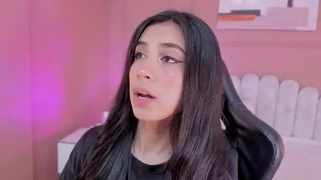 zia cooper online show from February 25, 6:52 pm