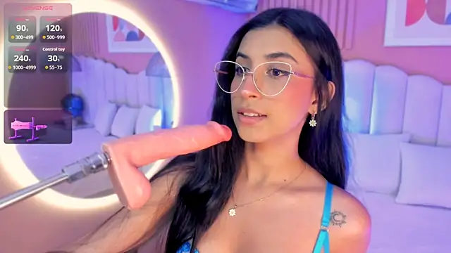 zia cooper online show from October 28, 7:35 pm