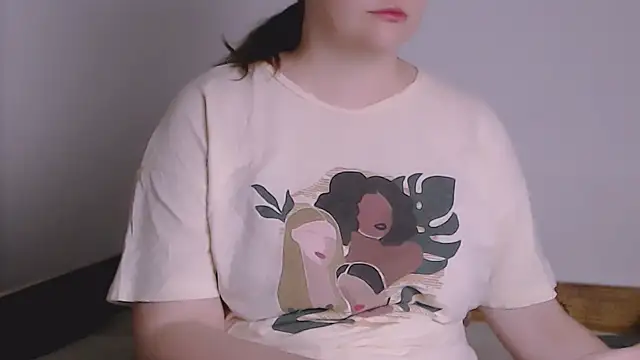 ChubbyMaia online show from June 21, 6:46 pm