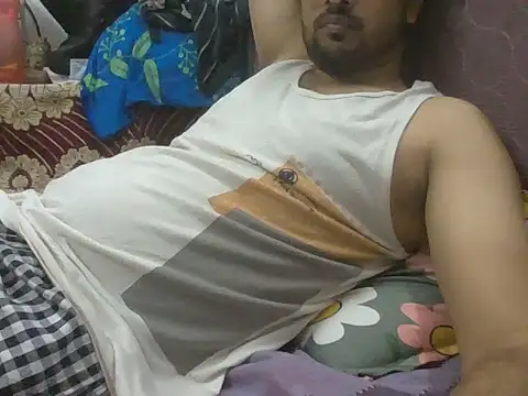 Snapshot of Desiboy_525 chatting on October 3, 10:55 pm Desiboy 525 online show from October 3, 10:55 pm