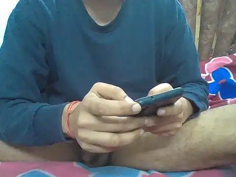 Snapshot of Desiboy_525 chatting on February 6, 12:54 am Desiboy 525 online show from February 6, 12:54 am