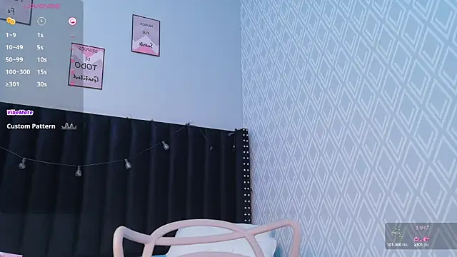 littleebonymommy online show from September 25, 8:15 pm