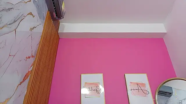 littleebonymommy online show from July 2, 3:23 am