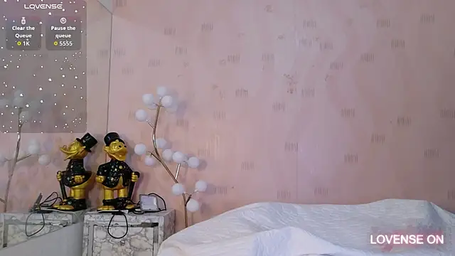 littleebonymommy online show from March 24, 7:58 pm