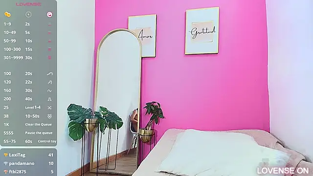 littleebonymommy online show from March 14, 11:11 pm