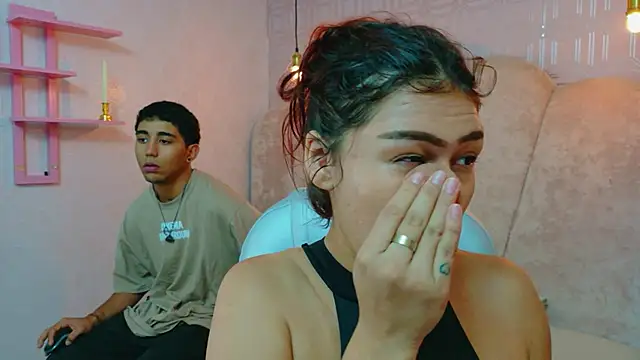 Snapshot of Annyeli chatting on November 5, 11:24 am Annyeli online show from November 5, 11:24 am