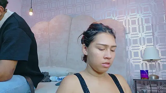 Snapshot of Annyeli chatting on November 12, 3:05 pm Annyeli online show from November 12, 3:05 pm