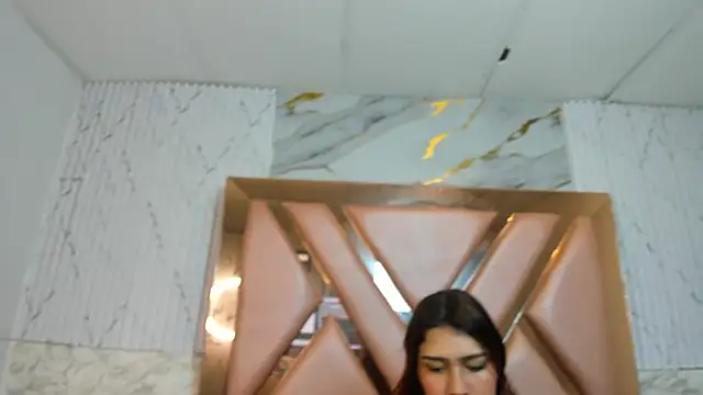 Snapshot of Annyeli chatting on October 1, 2:21 pm Annyeli online show from October 1, 2:21 pm