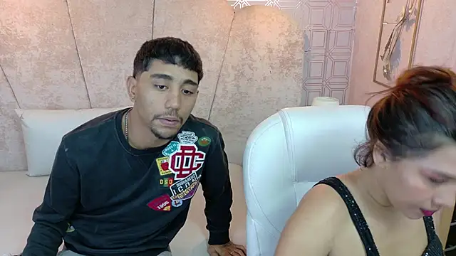 Snapshot of Annyeli chatting on October 24, 1:43 pm Annyeli online show from October 24, 1:43 pm