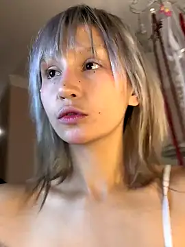 bigbabykiki online show from October 29, 5:50 am