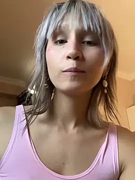 bigbabykiki online show from November 6, 6:34 pm