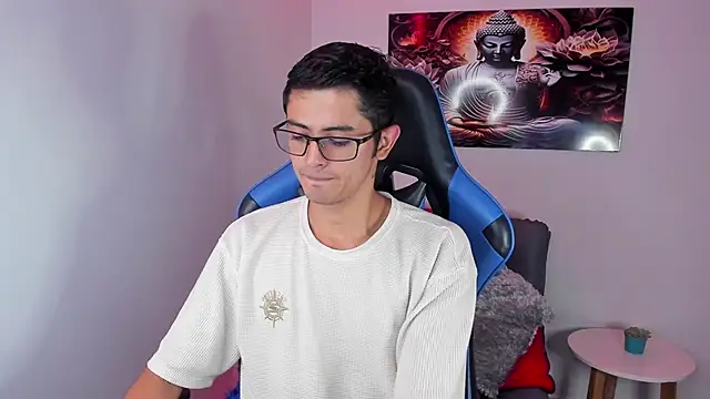 Ethan Sai    online show from March 7, 6:33 pm