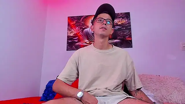 Ethan Sai    online show from October 18, 4:14 am