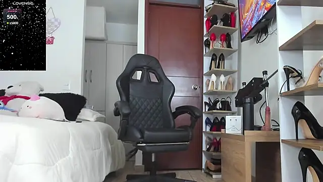 SophieBaker   online show from February 26, 2:11 am