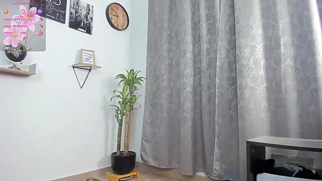 SophieBaker   online show from November 9, 1:53 am