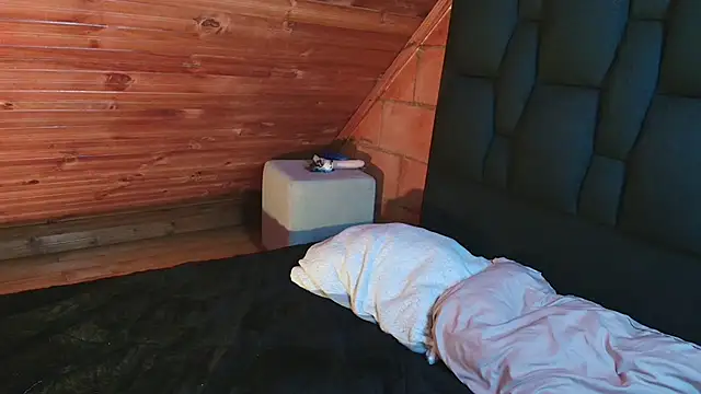 Justyn Ross online show from October 21, 7:24 pm