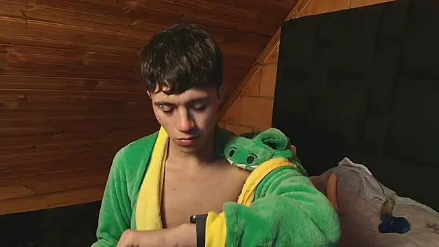 Justyn Ross online show from October 21, 7:19 am