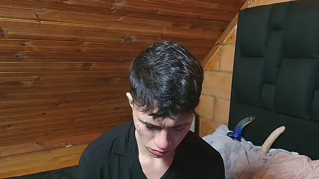 Justyn Ross online show from October 29, 4:22 am