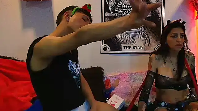 Justyn Ross online show from November 27, 12:55 am