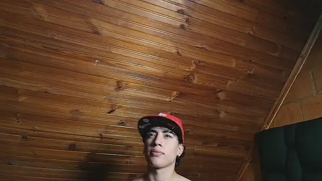 Justyn Ross online show from November 7, 8:08 am