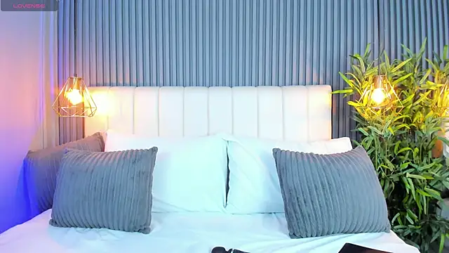 LinaGlam online show from October 2, 10:57 pm