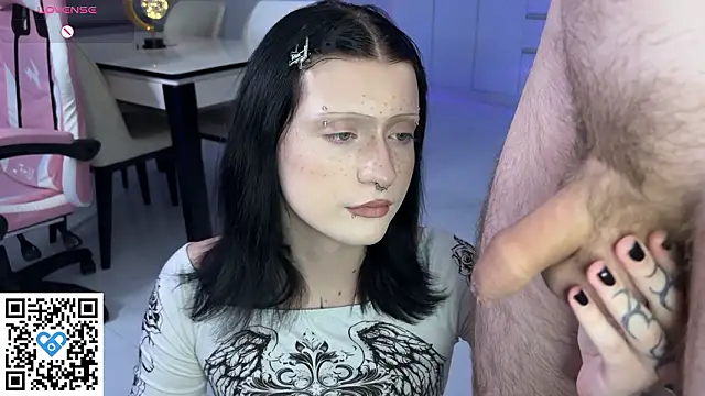 Snapshot of Vailyreb_ chatting on February 16, 3:38 am Vailyreb online show from February 16, 3:38 am