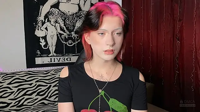 Snapshot of Vailyreb_ chatting on February 5, 9:25 am Vailyreb online show from February 5, 9:25 am