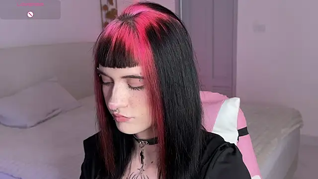 Vailyreb  online show from May 15, 2:26 pm