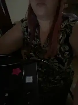 Snapshot of Popinasq chatting on November 3, 3:15 pm Popinasq online show from November 3, 3:15 pm