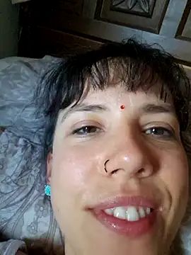 Lyrass online show from December 17, 9:14 am