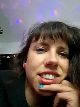 Lyrass online show from April 11, 4:32 pm