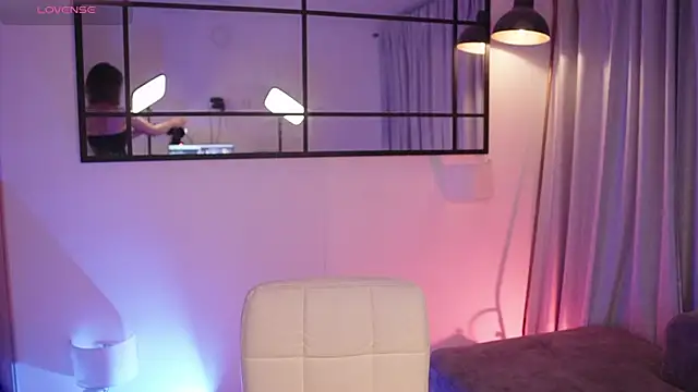 theaome online show from May 25, 11:47 pm
