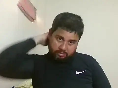 Snapshot of GABRIELGARCIA1313 chatting on June 10, 10:22 pm GABRIELGARCIA1313 online show from June 10, 10:22 pm