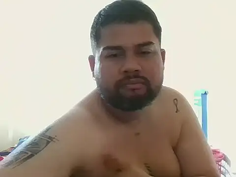 GABRIELGARCIA1313 online show from February 15, 7:35 pm