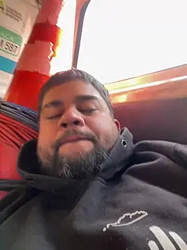Snapshot of GABRIELGARCIA1313 chatting on June 25, 12:32 pm GABRIELGARCIA1313 online show from June 25, 12:32 pm
