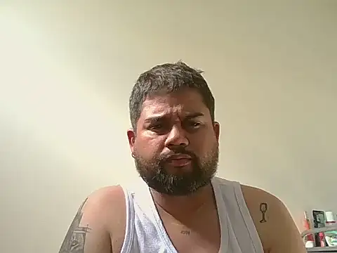 GABRIELGARCIA1313 online show from February 23, 9:04 pm