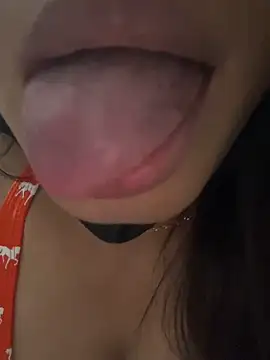  riyaahahaha  online show from February 9, 12:25 pm