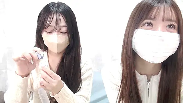 LOVE MOMO LOVE online show from September 26, 11:17 am