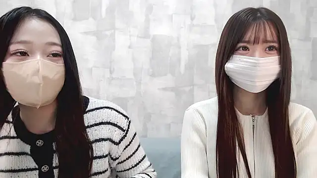 LOVE MOMO LOVE online show from September 15, 10:26 am