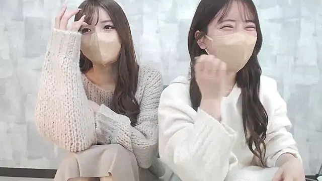 LOVE MOMO LOVE online show from February 6, 11:31 am