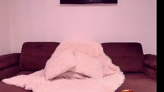 GiGi GoodGirll online show from May 6, 1:59 pm