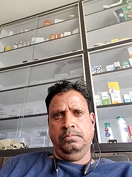 Snapshot of Raj1043 chatting on May 27, 6:32 am Raj1043 online show from May 27, 6:32 am