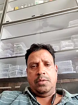 Snapshot of Raj1043 chatting on May 24, 6:02 am Raj1043 online show from May 24, 6:02 am