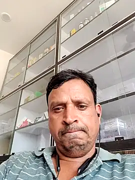 Snapshot of Raj1043 chatting on May 25, 7:07 am Raj1043 online show from May 25, 7:07 am