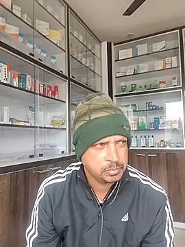 Raj1043 online show from December 20, 6:05 am