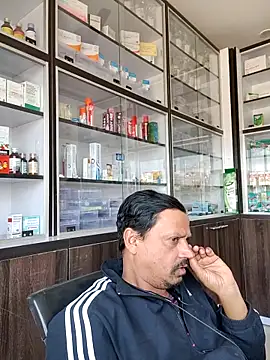 Raj1043 online show from February 9, 6:00 am