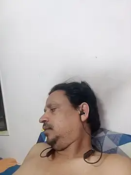 Snapshot of Raj1043 chatting on January 4, 11:59 pm Raj1043 online show from January 4, 11:59 pm