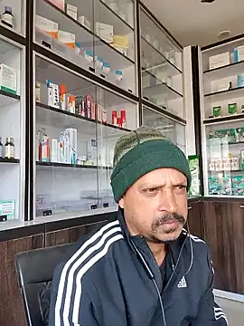 Raj1043 online show from January 11, 6:20 am