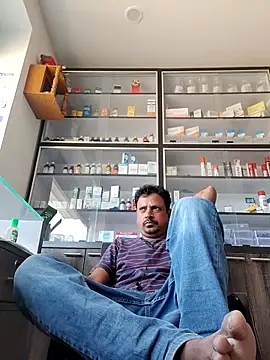 Raj1043 online show from April 7, 6:59 am