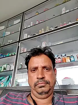 Snapshot of Raj1043 chatting on April 20, 10:51 am Raj1043 online show from April 20, 10:51 am